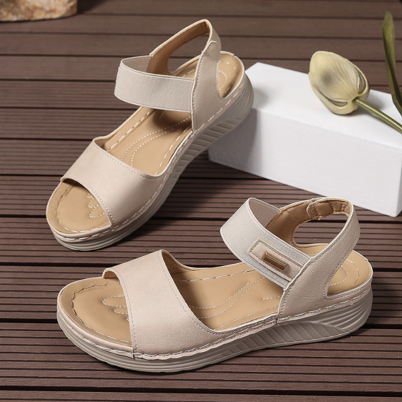 Kariann™ - Sportliche Sandalen