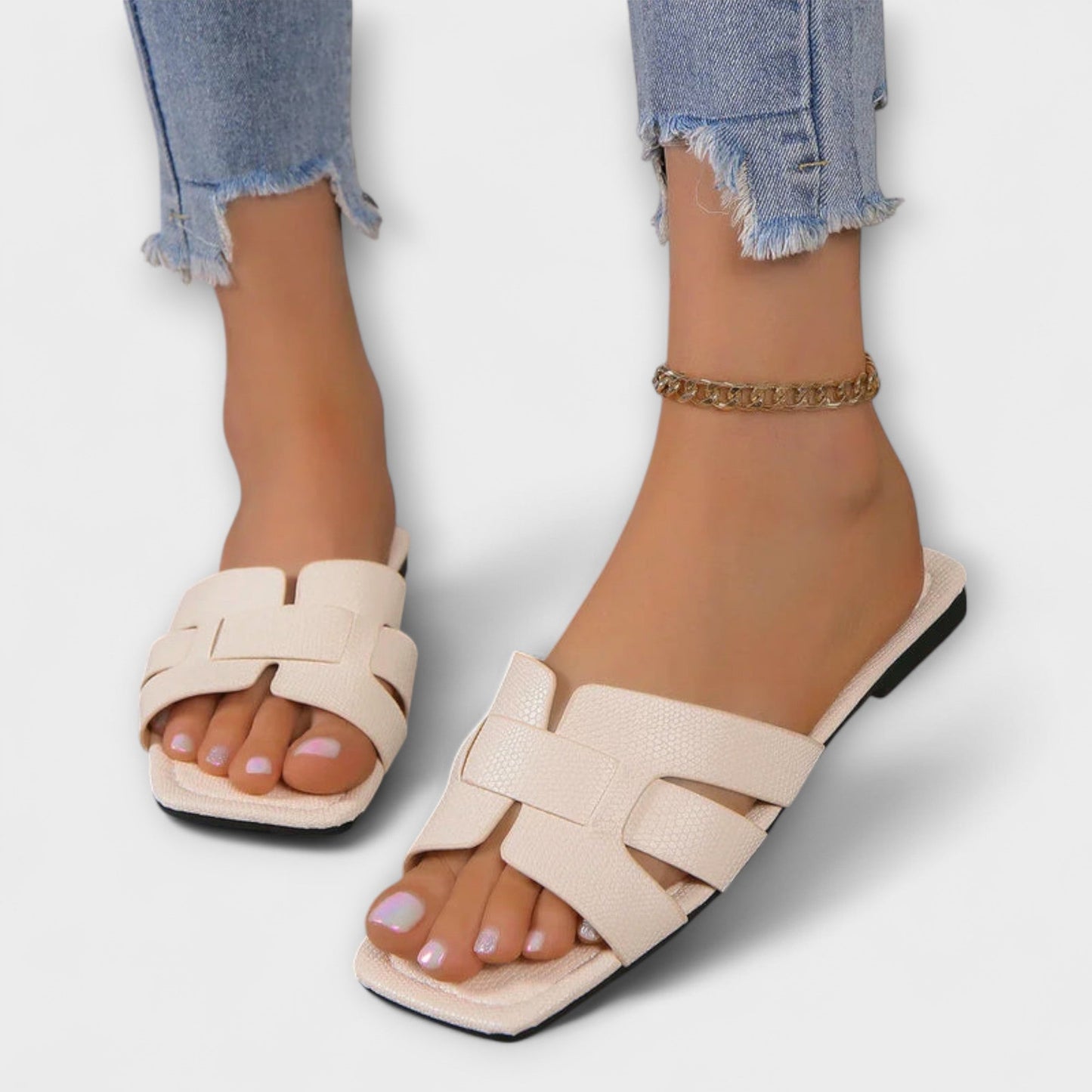 Naila™ – Minimalistische Slide-Sandalen