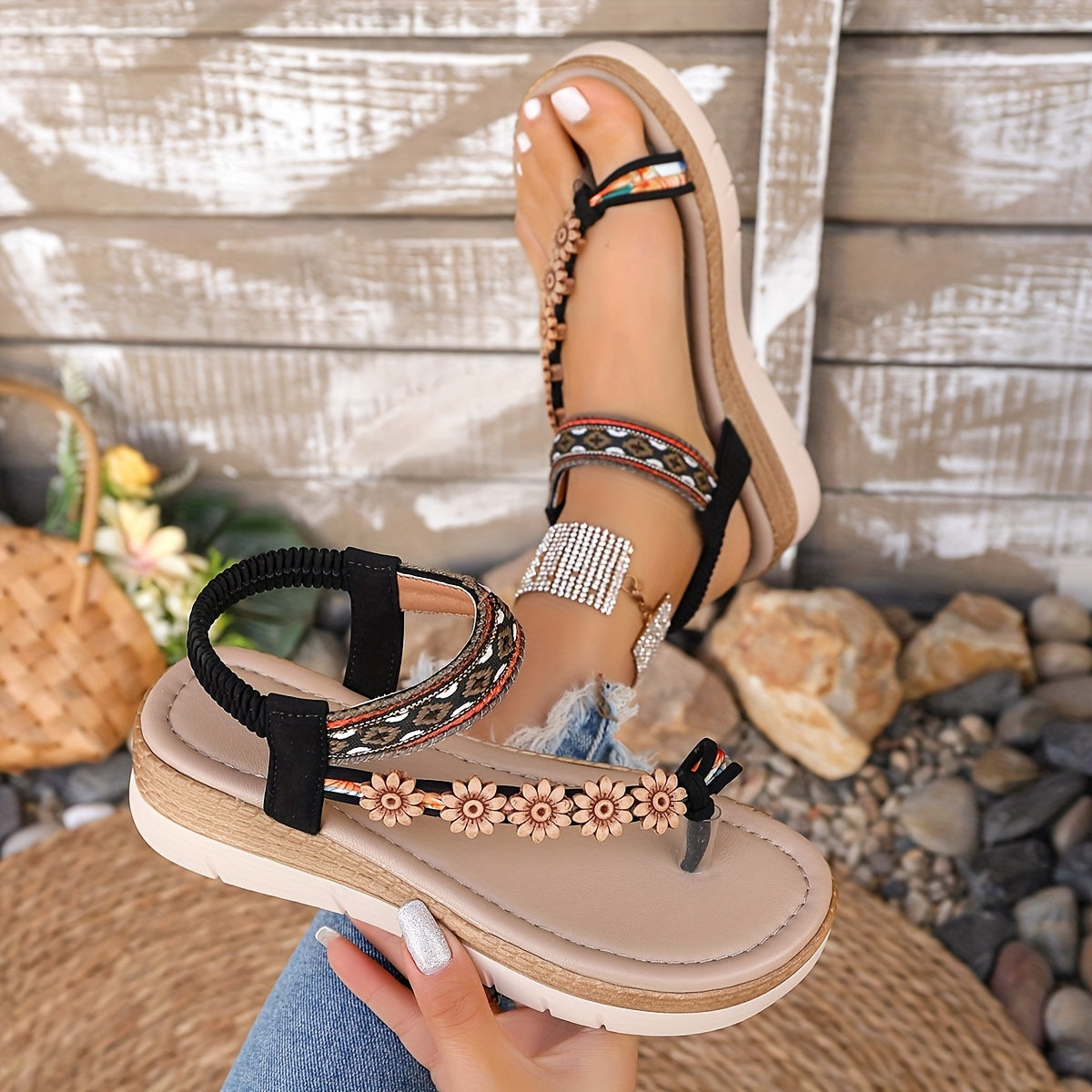 Daisy™ - Florale Plateausandalen