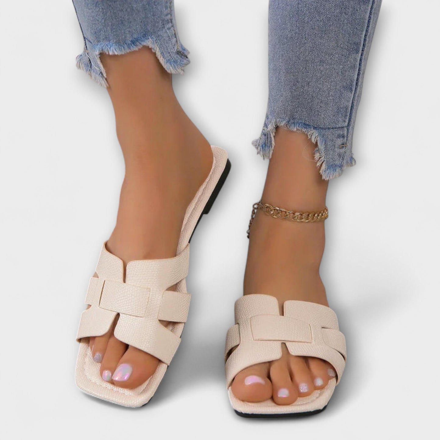 Naila™ – Minimalistische Slide-Sandalen