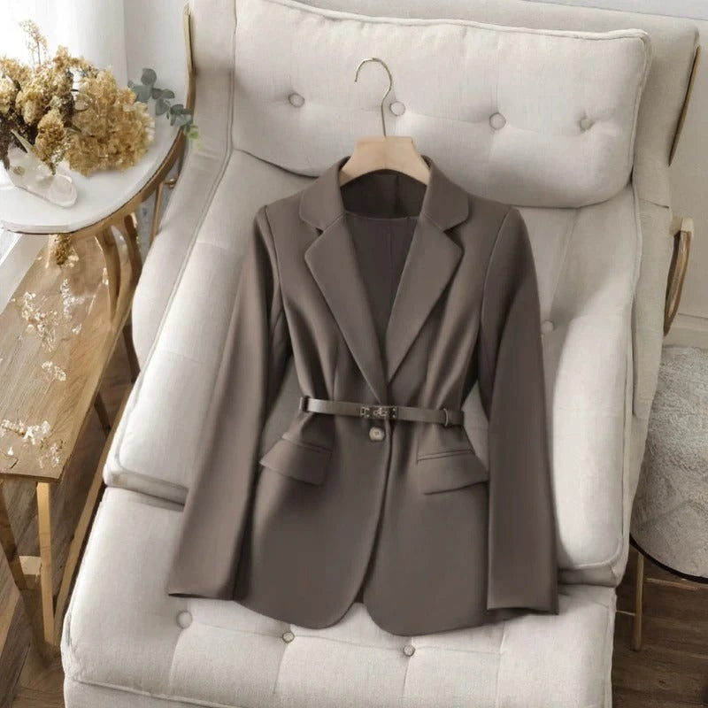 Alex™ – Schicker Blazer mit Gürtel